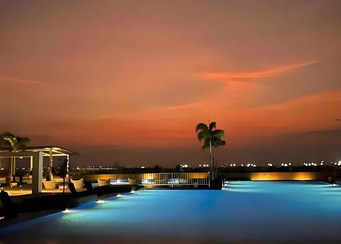 Comfortable 1,2,3bedrooms Seaview Next To Okada Casino, Airports, Moa, Solaire Casino Apartamento *